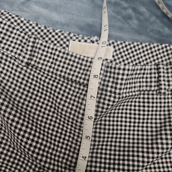 Michael Michael Kors Black And White Gingham Short! - Picture 5 of 6